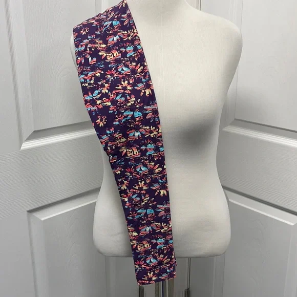 LuLaRoe Tween Purple Floral Leggings - Picture 2 of 7